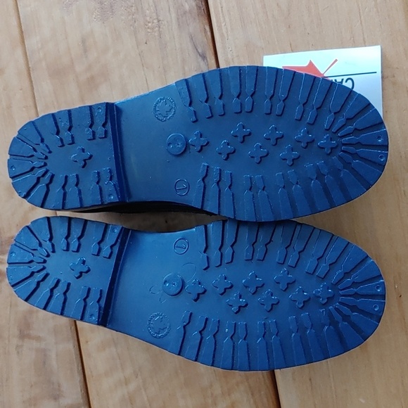 🇨🇦NWT Boys Baffin Navy Waterproof Duck Shoe Youth Size 1 - Picture 7 of 15